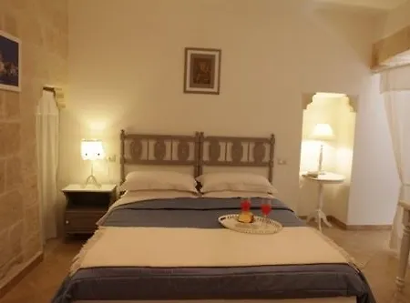 La Porta Vecchia Bed and Breakfast