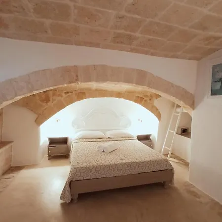 La Porta Vecchia Bed & Breakfast *