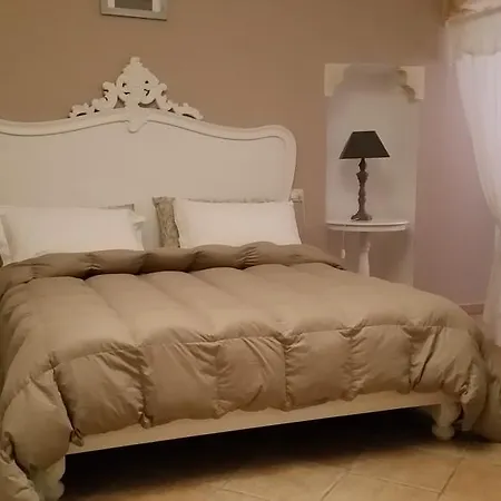 La Porta Vecchia Bed & Breakfast *